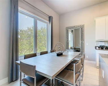 7740 Sandy Ridge Drive - Photo Thumbnail 8