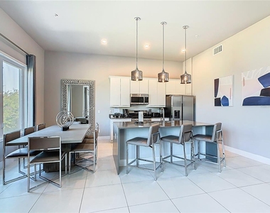 7740 Sandy Ridge Drive - Photo Thumbnail 6