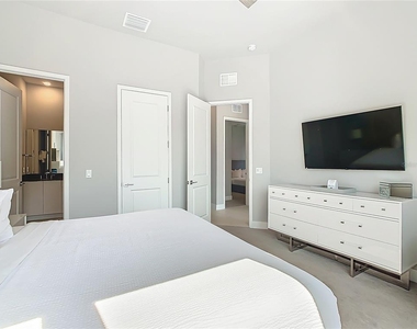 7740 Sandy Ridge Drive - Photo Thumbnail 38