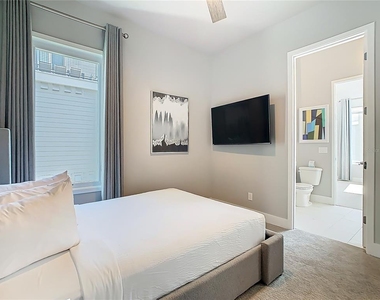 7740 Sandy Ridge Drive - Photo Thumbnail 47