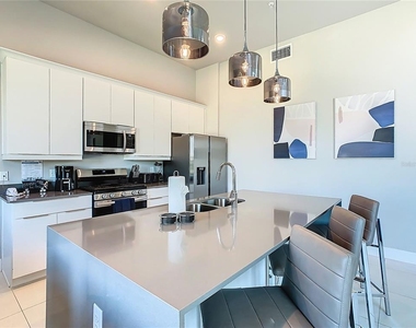 7740 Sandy Ridge Drive - Photo Thumbnail 7