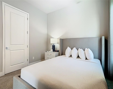 7740 Sandy Ridge Drive - Photo Thumbnail 45