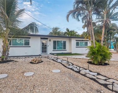 747 Pruitt Drive - Photo Thumbnail 3