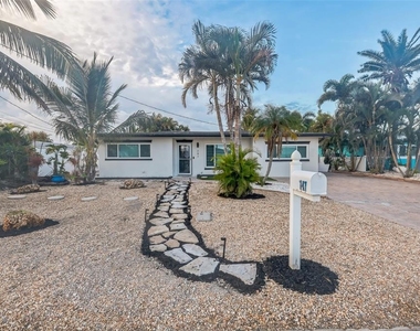 747 Pruitt Drive - Photo Thumbnail 2