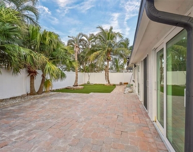 747 Pruitt Drive - Photo Thumbnail 4