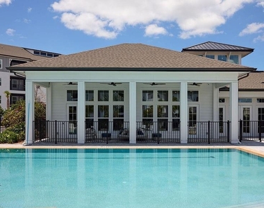 9500 Grandtree Avenue - Photo Thumbnail 9