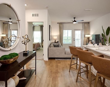 9500 Grandtree Avenue - Photo Thumbnail 18