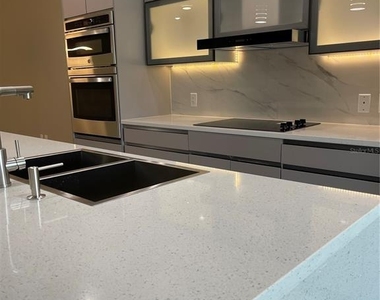 1810 Brentwood Court - Photo Thumbnail 6