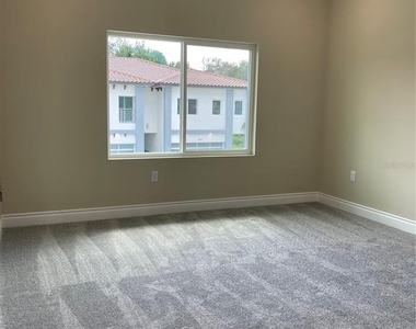 1810 Brentwood Court - Photo Thumbnail 20
