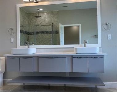 1810 Brentwood Court - Photo Thumbnail 13
