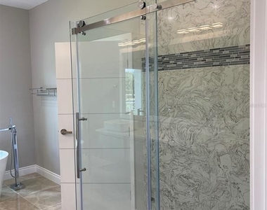 1810 Brentwood Court - Photo Thumbnail 16