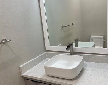 1810 Brentwood Court - Photo Thumbnail 36