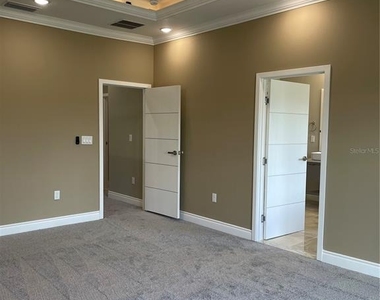 1810 Brentwood Court - Photo Thumbnail 12