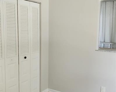 3125 Villa Road - Photo Thumbnail 5