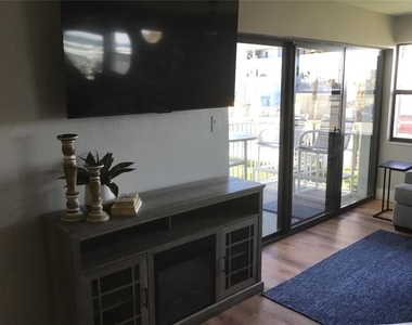 1571 S Atlantic Avenue - Photo Thumbnail 2