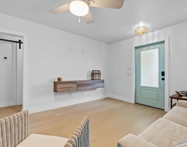 1306 Mcgregor Street - Photo Thumbnail 5