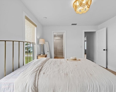 1306 Mcgregor Street - Photo Thumbnail 16
