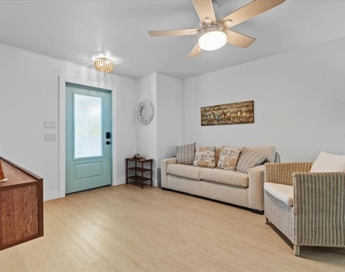 1306 Mcgregor Street - Photo Thumbnail 7