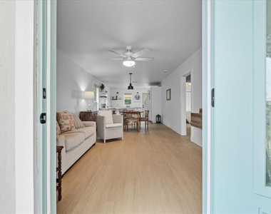 1306 Mcgregor Street - Photo Thumbnail 3