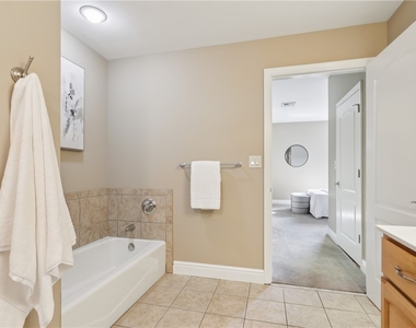 151 Fort Pitt Blvd - Photo Thumbnail 22