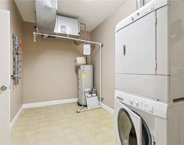 151 Fort Pitt Blvd - Photo Thumbnail 28