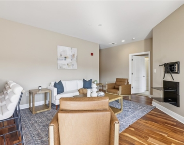 151 Fort Pitt Blvd - Photo Thumbnail 14
