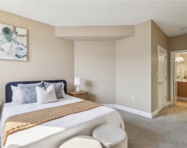 151 Fort Pitt Blvd - Photo Thumbnail 18