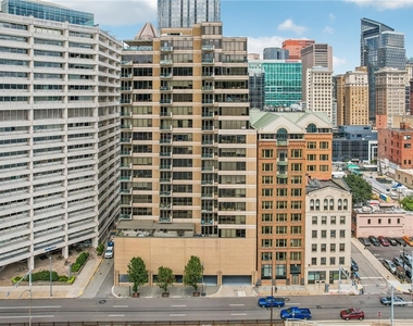 151 Fort Pitt Blvd - Photo Thumbnail 36
