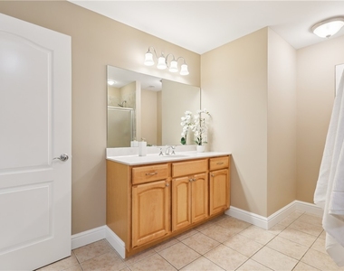 151 Fort Pitt Blvd - Photo Thumbnail 24