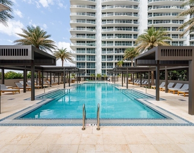 3100 N Ocean Drive - Photo Thumbnail 47