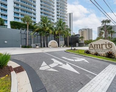 3100 N Ocean Drive - Photo Thumbnail 50