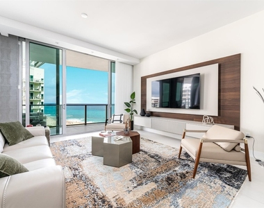 3100 N Ocean Drive - Photo Thumbnail 10