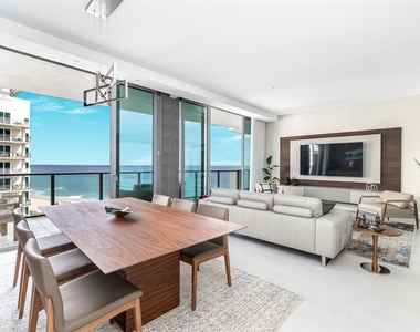 3100 N Ocean Drive - Photo Thumbnail 11