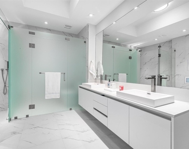 3100 N Ocean Drive - Photo Thumbnail 23