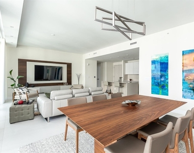 3100 N Ocean Drive - Photo Thumbnail 9