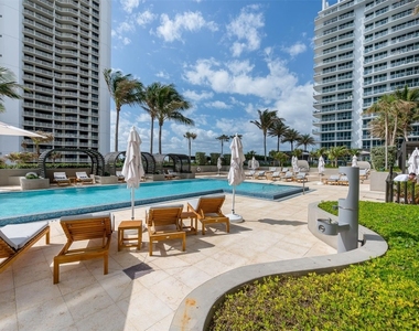 3100 N Ocean Drive - Photo Thumbnail 45