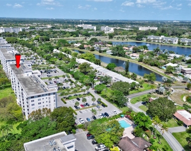 3050 N Palm Aire Drive - Photo Thumbnail 41