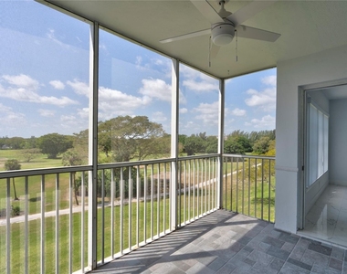 3050 N Palm Aire Drive - Photo Thumbnail 28