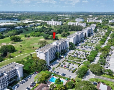 3050 N Palm Aire Drive - Photo Thumbnail 43