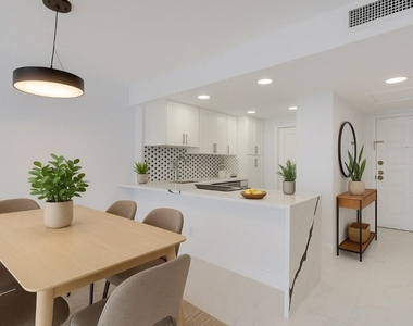 3050 N Palm Aire Drive - Photo Thumbnail 10