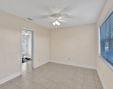 4422 Seagrape Drive - Photo Thumbnail 24