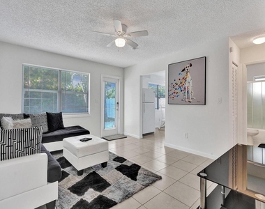 4422 Seagrape Drive - Photo Thumbnail 8