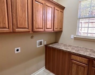 6794 Calm Meadow Drive - Photo Thumbnail 14