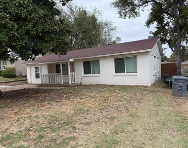 925 Bluewood Drive - Photo Thumbnail 29