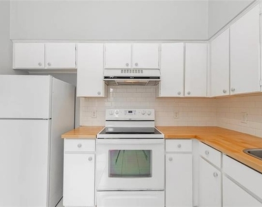 10438 High Hollows Drive - Photo Thumbnail 2