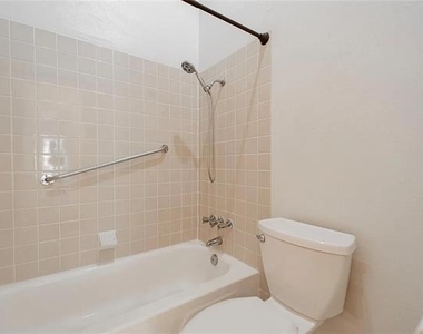 10438 High Hollows Drive - Photo Thumbnail 9