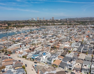 216 Collins - Photo Thumbnail 17