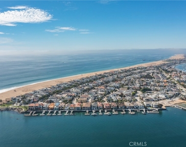216 Collins - Photo Thumbnail 26