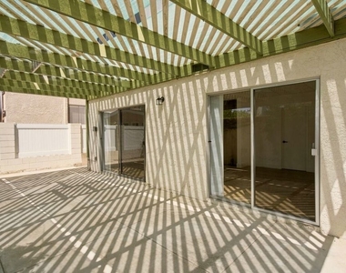2214 Dufour Avenue - Photo Thumbnail 16