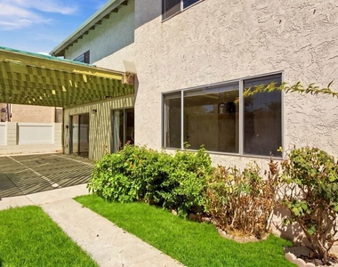 2214 Dufour Avenue - Photo Thumbnail 17